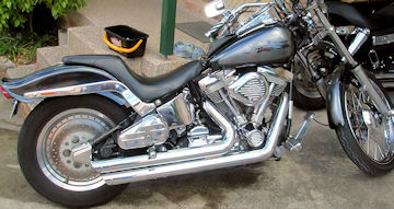 Vance & Hines Big Shots on my Softail